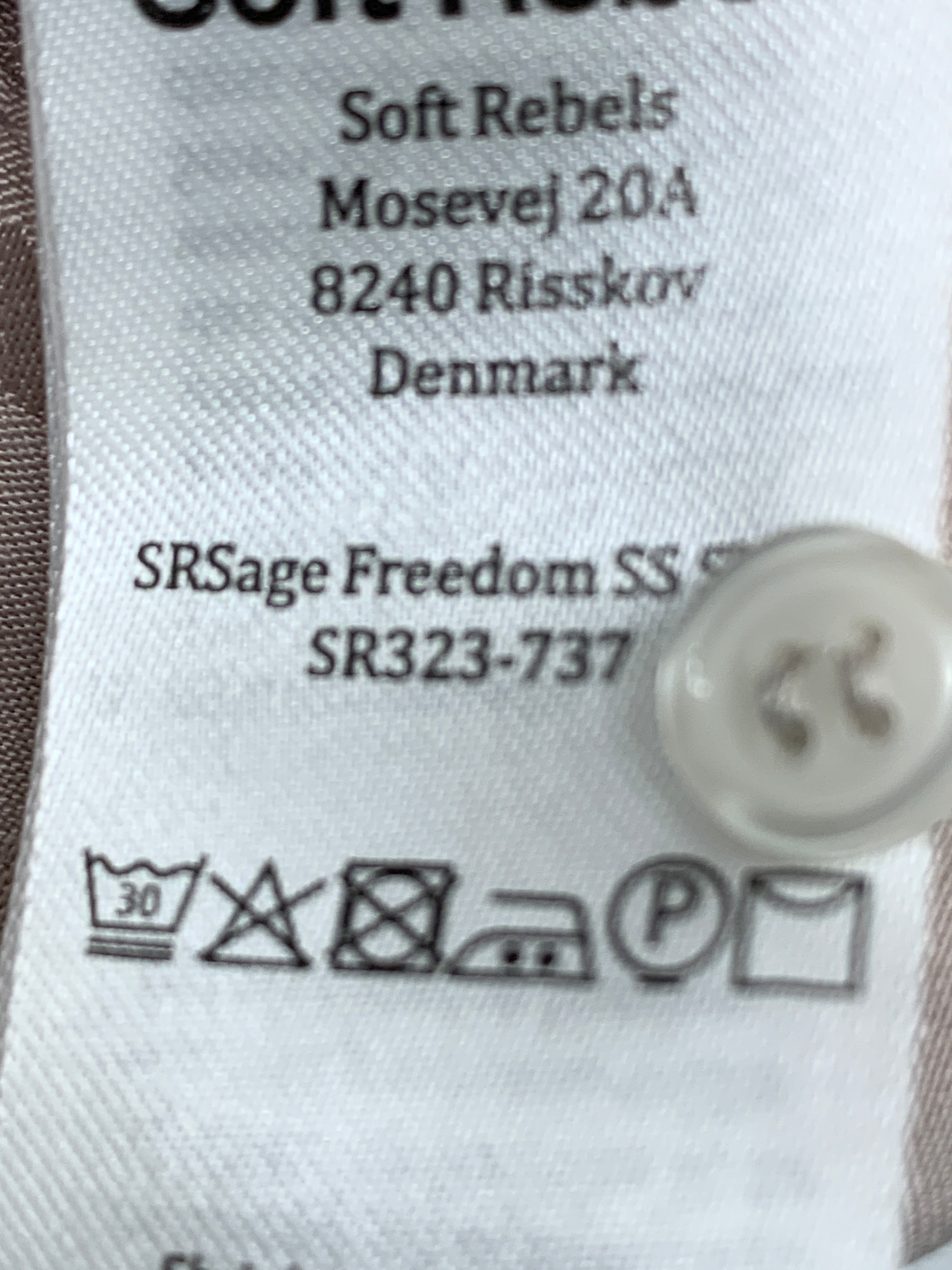 Soft Rebels skjorte